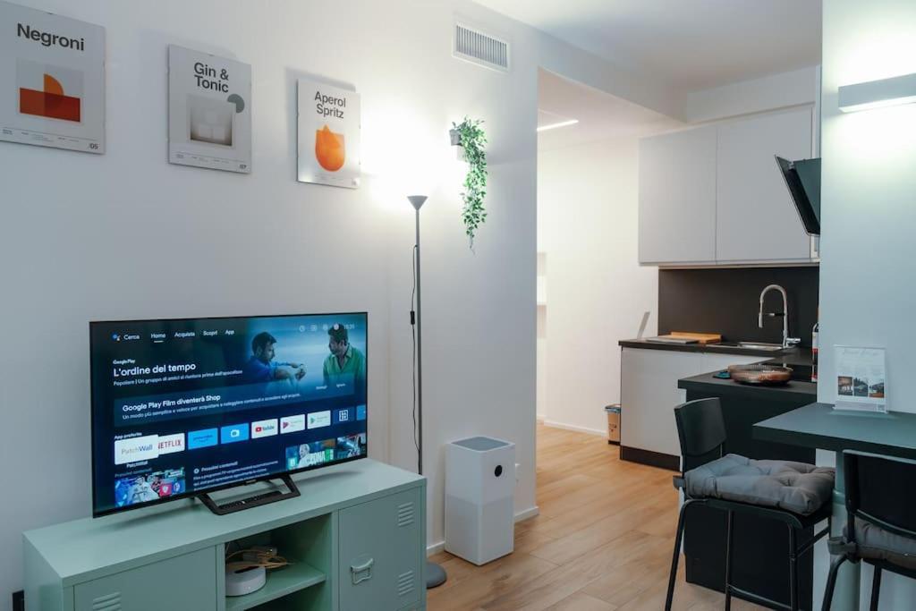 Apartment Carlo - 15 Min From Duomo *